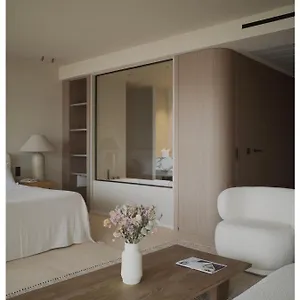 *** Hotel Le Versailles Francia